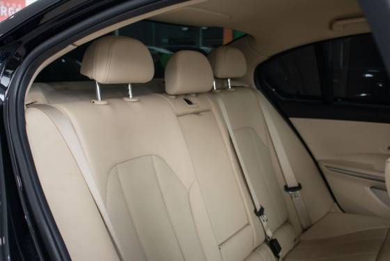 BMW 320i 2.0 16V TURBO FLEX GP AUTOMÁTICO BMW 320i 2.0 16V TURBO FLEX GP AUTOMÁTICO
